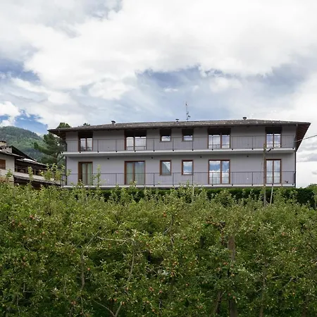 Al Crap Oda ve Kahvaltı 4*